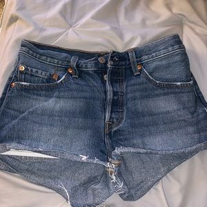 Levi’s shorts